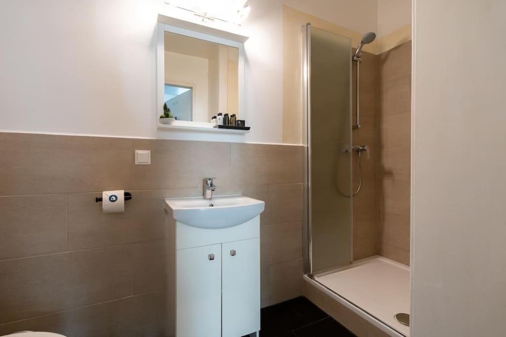 Sleek Studio By City Center By Hm Wien Eksteriør billede