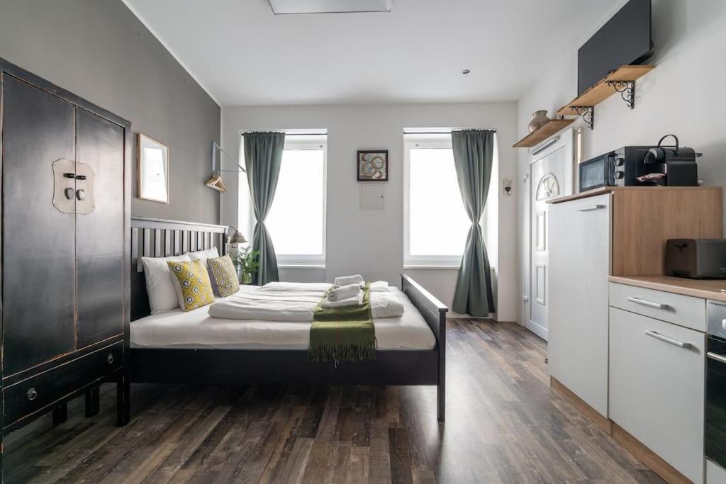 Sleek Studio By City Center By Hm Wien Eksteriør billede